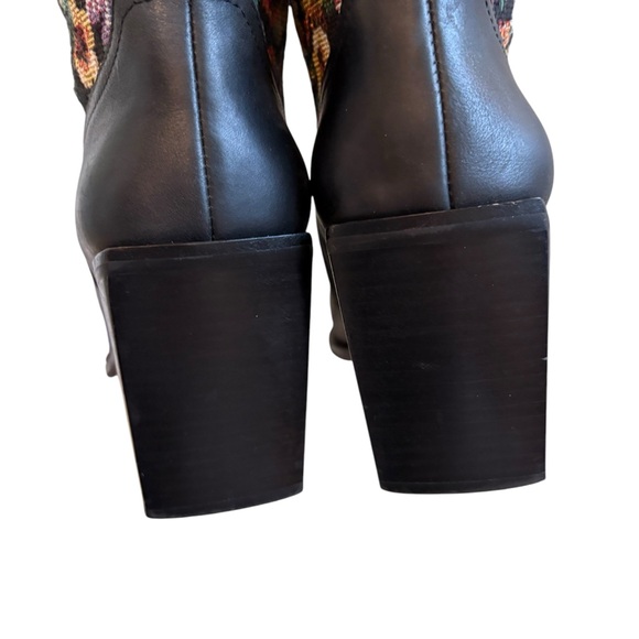 JEFFREY CAMPBELL Calimity Boot in Black Floral Tapestry, Sz 7 - Picture 10 of 16